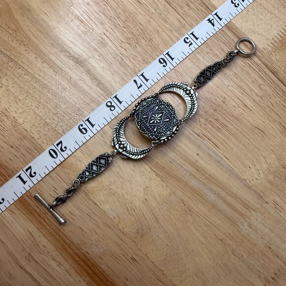 Lucky Brand Silver-Tone Bracelet With Turquoise Accents & Toggle Clasp - Picture 7 of 9